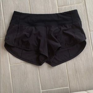 Lululemon speed-up short )size 4)